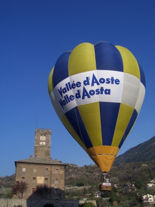 mongolfiera personalizzabile con striscioni